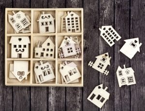 Prima Wood Embellishment - House & Building