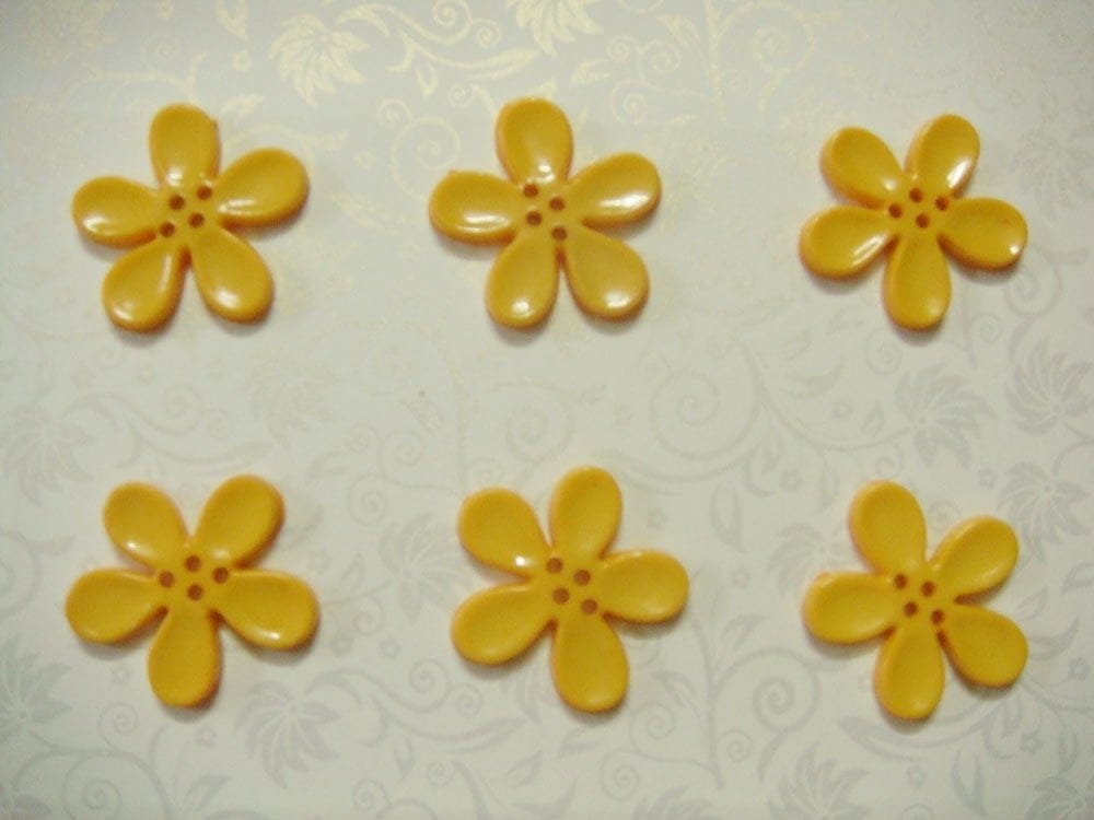 Large Plastic Flower Buttons - Yellow YellowLargeFlowerButton Large Plastic Flower Buttons - Yellow