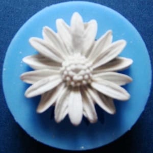 Single large Daisy Silicone Clay Mould