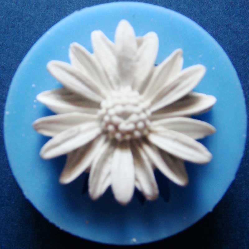 Single large Daisy Silicone Clay Mould SingleLargeDaisy Single large Daisy Silicone Clay Mould