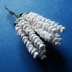 A Stem of Flowers - White (A pack contains 5 stems)