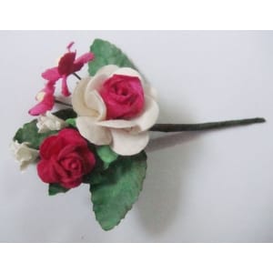 A bouquet of flowers- White and Pink