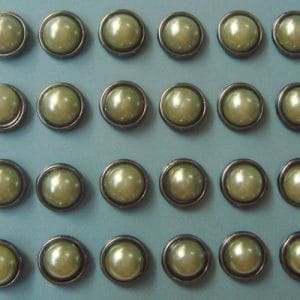 Pearl Brads (Large) - Green