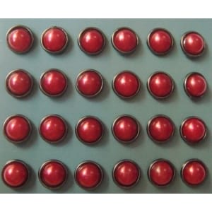 Pearl Brads (Large) - Red