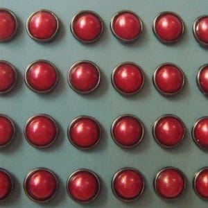 Pearl Brads (Large) - Red