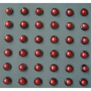 Pearl Brads (Medium) - Red