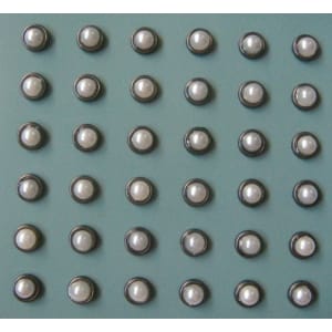 Pearl Brads (Medium) - White