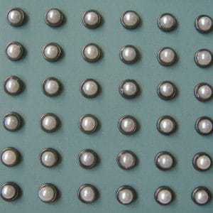 Pearl Brads (Medium) - White