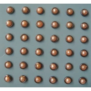 Pearl Brads (Medium) - Light Yellow