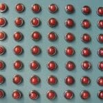 Pearl Brads (Small) - Red