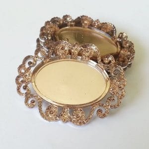 Plastic cameo frames - Gold