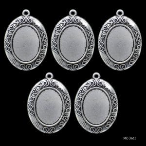 Metal Oval Bezels or Pendants (Pack of 5 pcs) (MC-3613)