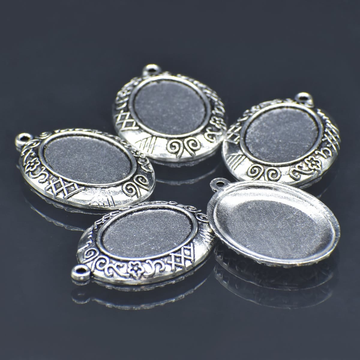 Metal Oval Bezels or Pendants (Pack of 5 pcs) (MC-3613) metal bezels pendants MC 3613 1 metal_bezels_pendants_MC-3613_1