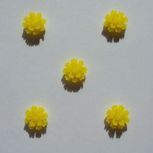 Resin Flower (1.5 cm) - Design 1 - Yellow