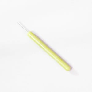Quilling Needle - with Plastic handle