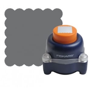 Fiskars Everywhere Window Punch™-Scalloped Square