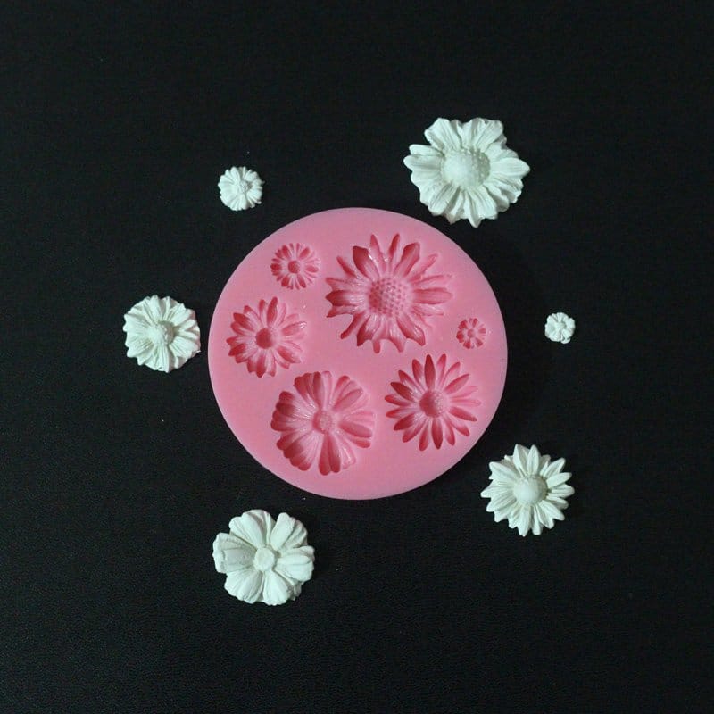 Mixed Daisies Silicone Clay Mould camold199 mixed daisies Mixed Daisies Silicone Clay Mould