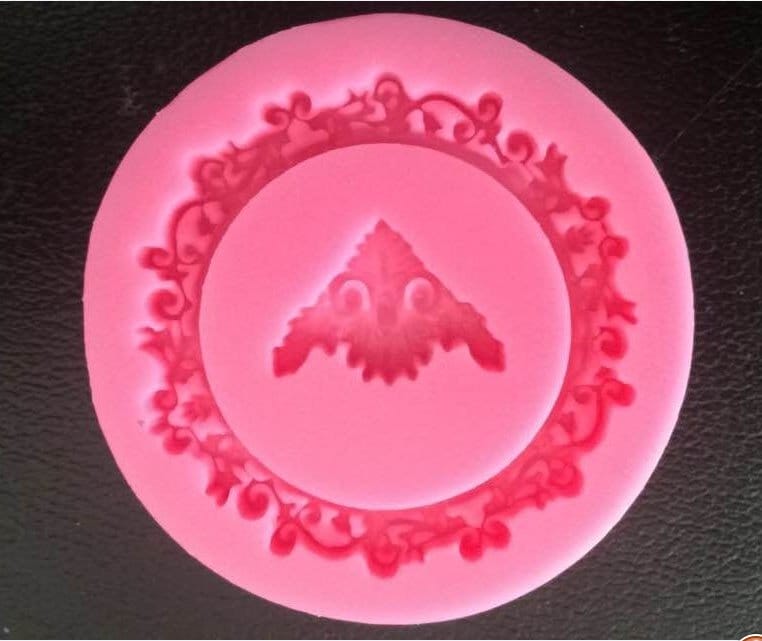 Circular Frame with Corner Silicone Clay Mould