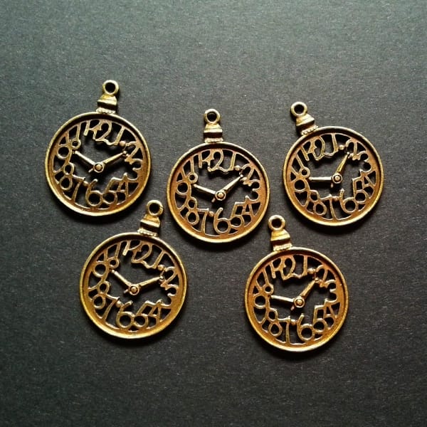 Large antique Clock Metal Charms (Set of 5 pcs)