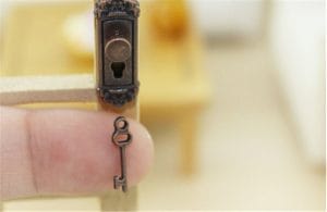 Miniatures - Door Knob with Key