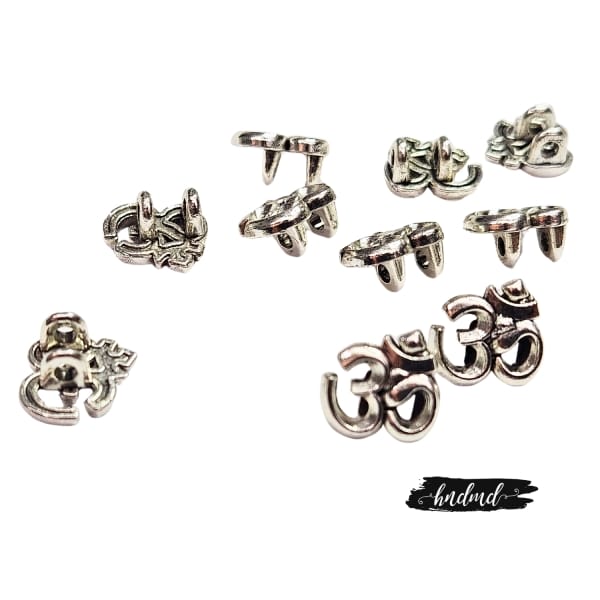 om_metal_charms_1