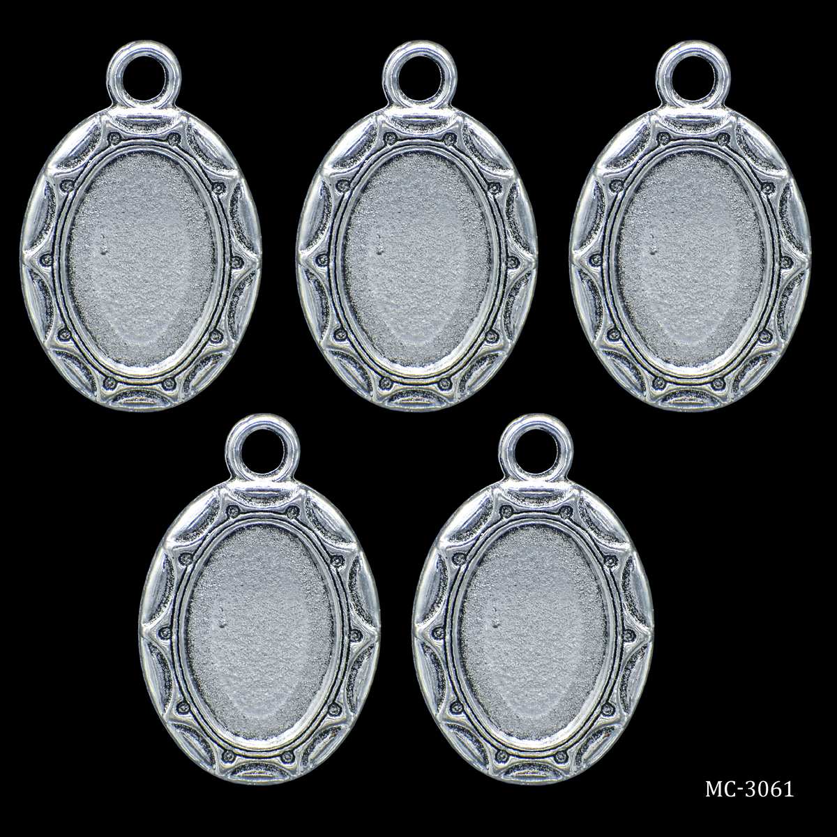 Metal Oval Bezels or Pendants (Pack of 5 pcs) (MC-3061) metal bezels pendants MC 3061 Metal Oval Bezels or Pendants (Pack of 5 pcs) (MC-3061)
