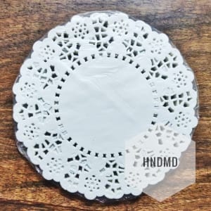 Large Paper Doilies (6.5 inch) - Lacy Edge (100 pcs)