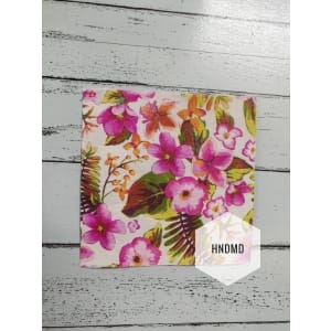 A pack of 12 by 12 inch Decoupage Napkins / Decoupage Tissues (5 pcs) - Pink Flowers