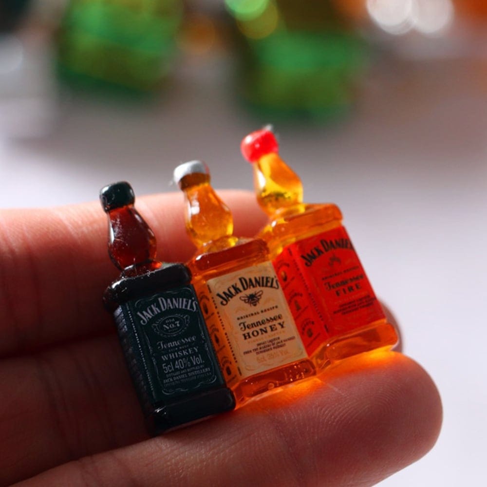 Miniatures - Bottles (Jack Daniels) - 4 pcs WSJ 4P Miniatures Miniatures - Bottles (Jack Daniels) - 4 pcs